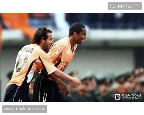 武汉篮球队战术之争引发热议球迷与专家观点碰撞激烈